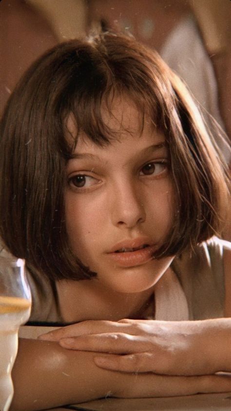 Matilda And Leon Art, Natalie Portman Mathilda, Matilda Leon, Jean Reno Natalie Portman, Leon The Professional Mathilda, Natalie Portman Leon, Leon Matilda, Mathilda Lando, The Professional Movie