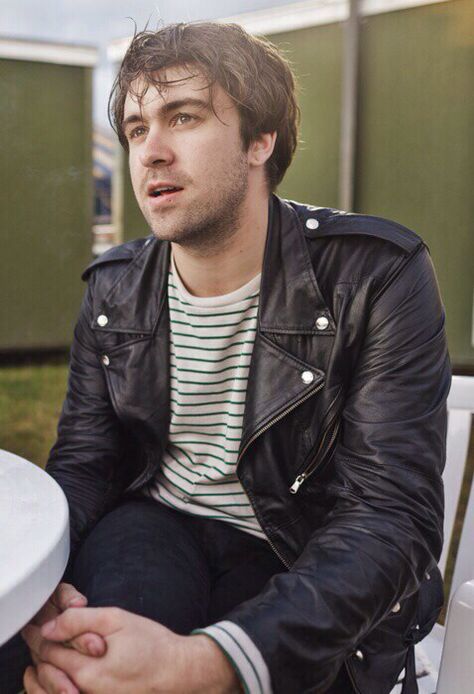 Justin Young Justin Young, Justin Hayward, Right Brain, Alex Turner, Future Husband, Tumblr Blog, Gentleman, Cool Style, Leather Jacket