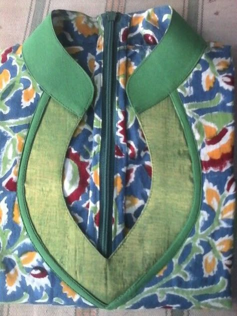 Color Neck Kurtis, Different Types Of Neck, Salwar Neck Patterns, Neck Patterns For Kurtis, Chudithar Neck Designs, Art Craft Ideas, Chudi Neck Designs, Chudidhar Neck Designs, Neck Patterns