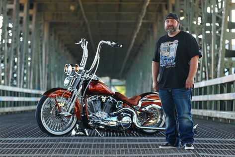 Harley Softail Custom, Harley Davidson Nightster, Beer Painting, Schwinn Bicycles, Softail Springer, Custom Motorcycles Harley, Cholo Style, Evil Tattoos, Born To Ride