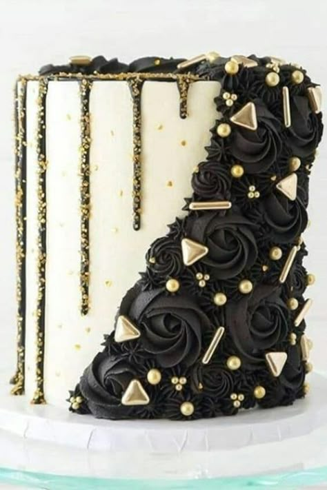 Oreo Torte, Wedding Cake Trends, The Wedding Cake, Make 10, Amazing Wedding Cakes, Cake Trends, Oreo Cheesecake, Your Amazing, Drip Cakes