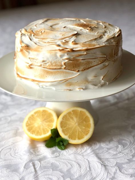 Bunt Cake Recipe, Microwave Lemon Curd, Meringue Icing, Lemon Meringue Cake, Lemon Sponge, Sponge Cakes, Meringue Cake, 26th Birthday, Decadent Cakes