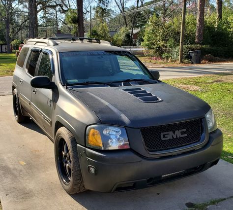 2003 GMC ENVOY XL Trailblazer Ss, Car Builds, Gmc Envoy, Car Stuff, Paint Job, Suv Car, Suv, Blazer, Cars