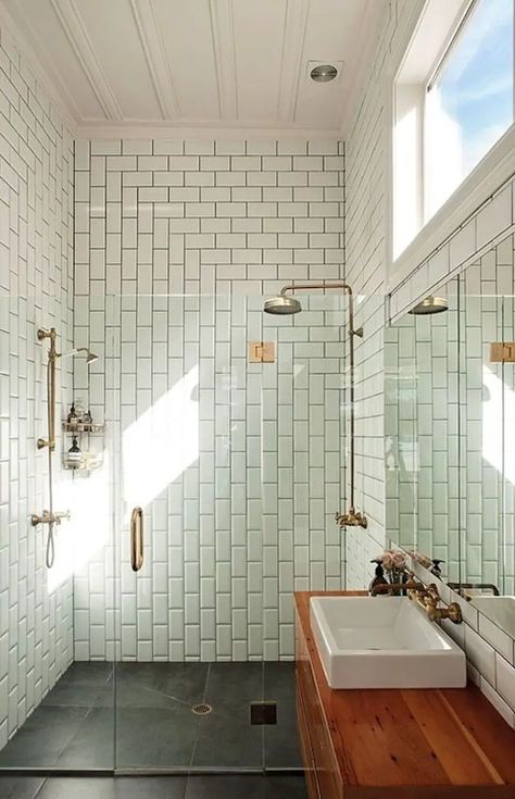 Metro brick tiles:14 pattern ideas for kitchens and bathrooms | HaticeXInterior White Brick Tile, White Tiled Bathroom, Shower Makeover, Tiled Bathroom, Toilette Design, Simple Bathroom Designs, Hanging Items, Walk In Shower Designs, Eclectic Bathroom