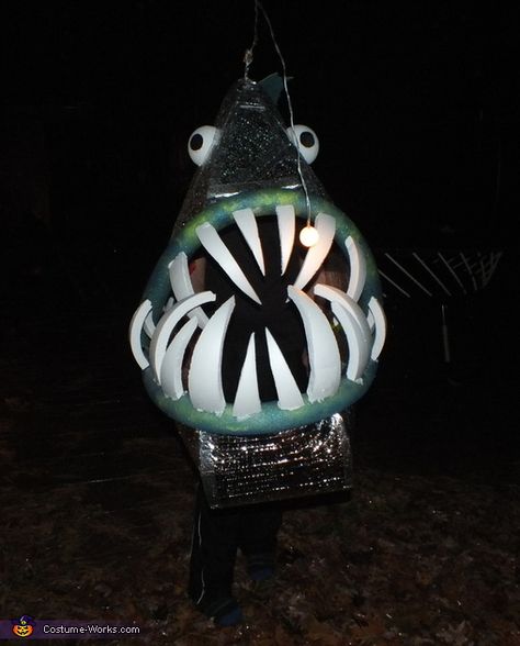 Angler Fish Costume - Halloween Costume Contest via @costume_works Fish Costume Diy, Angler Fish Costume, Fish Costumes, Fish Costume, Homemade Costume, Costume Works, Homemade Halloween Costumes, Animal Costumes, Homemade Costumes