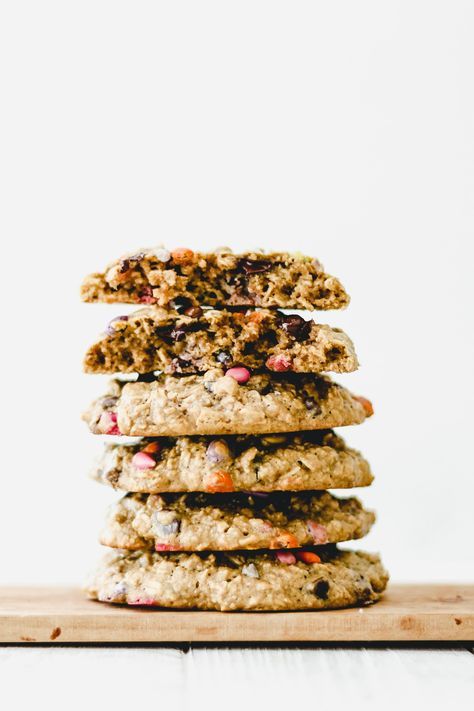 Oatmeal Chocolate Chip Sunflower Seed Butter Cookies [Gluten-Free] – Baked Greens Chewy Oatmeal Chocolate Chip Cookies, Vegan Gluten Free Cookies, Sunflower Seed Butter, Gluten Free Cookie Recipes, Oatmeal Cookies Chewy, Oatmeal Chocolate Chip, Oatmeal Chocolate, Cookie Time, Oatmeal Chocolate Chip Cookies