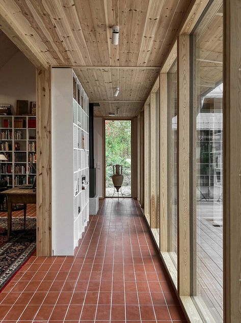 Swedish Cabin, Library House, Sweden House, Hallway Design, Small Courtyards, Bookcase Wall, Building Roof, Wall Bookshelves, Ceramic Floor Tiles