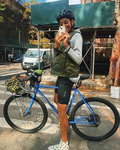 44 Women in Cycling ideas in 2022 | bicycle girl, cycling women, cycling girls Urban Bike Style, Bici Retro, Urban Bicycle, Bike Aesthetic, Women Cycling, Urban Bike, Bicycle Girl, Commuter Bike, Cycling Fashion