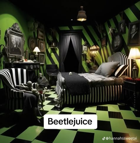 Tim Burton Interior Design, Beetlejuice Interior Design, Beetlejuice Living Room, Upcycling Interior Design, Beetlejuice Bed, Beetlejuice Bedroom Ideas, Beetlejuice Room Decor, Beetlejuice Room Ideas, Tim Burton Themed Room