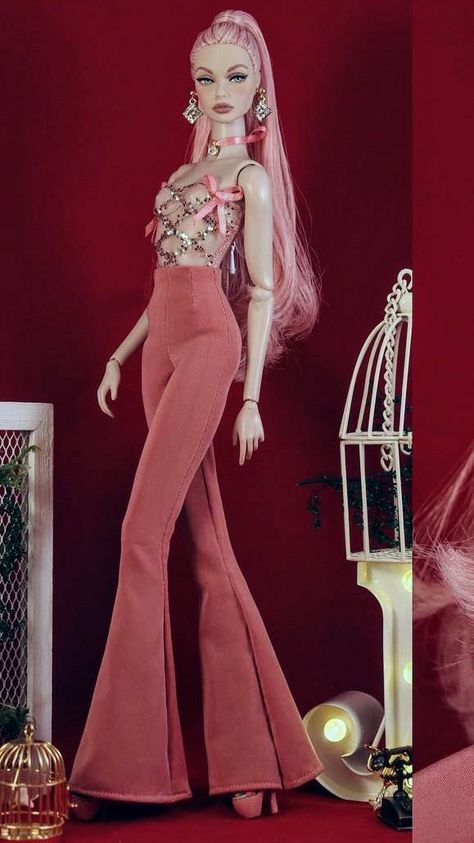 Hilarious Dogs, Barbie Fashionista Dolls, Barbie Model, Barbie Dress Fashion, Doll Clothes Barbie, Customer Relationship Management, Barbie Fashionista, Beautiful Barbie Dolls, Fashion Royalty Dolls