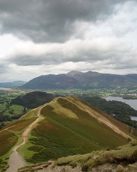 The best Lake District walks for stunning views — Walk My World Catbells Lake District, Hike Pictures, Zion National Park Hikes, Lake District Walks, Lakes District, North England, Europe 2024, Lake District England, Road Trip Places