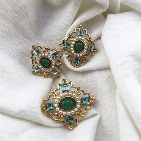 Smarter Shopping, Better Living! Aliexpress.com Set Style, Women's Jewelry Sets, Earrings Ear, Blue Gems, Necklace Women, Emerald Gemstone, Elegant Jewelry, Ear Studs, Jewelry Trends