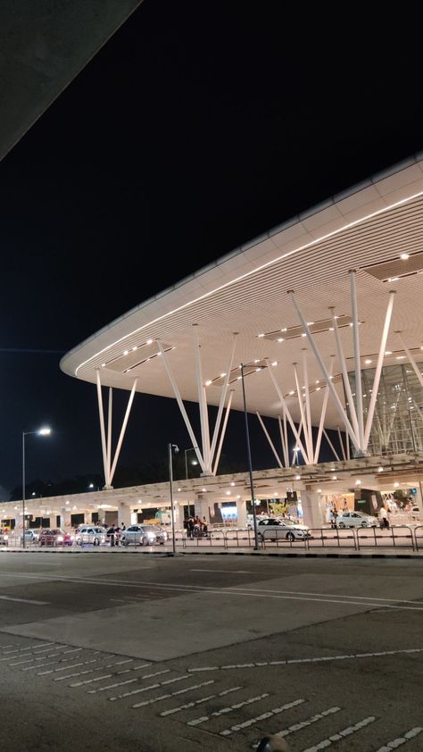 Kempegowda Photos, Bangalore International Airport, Namma Chennai, Bangalore Airport, Kempegowda International Airport, Emirates Airbus, Desert Pictures, Mumbai Travel, Bangalore City