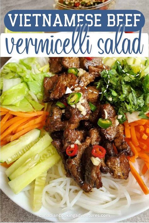 Vietnamese beef vermicelli salad with VIETNAMESE Salad Dressing / Dipping Sauce Vietnamese Beef Noodle Salad, Vietnamese Beef Salad, Beef Vermicelli Bowl, Beef Vermicelli, Traditional Salad, Vietnamese Salad, Vermicelli Salad, Takeout Recipes, Nuoc Mam