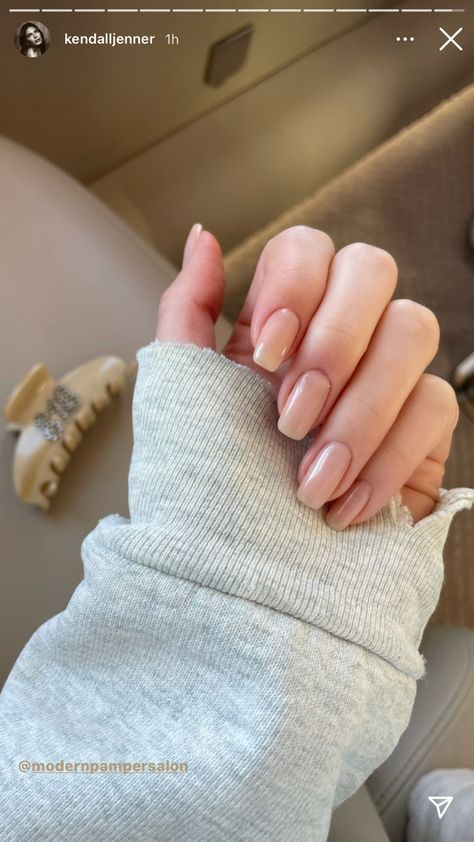 Kendall Jenner Nails, Kardashian Nails, Square Oval Nails, Kylie Nails, March Nails, Kylie Jenner Nails, Neutral Nails, Girls Nails, Minimalist Nails