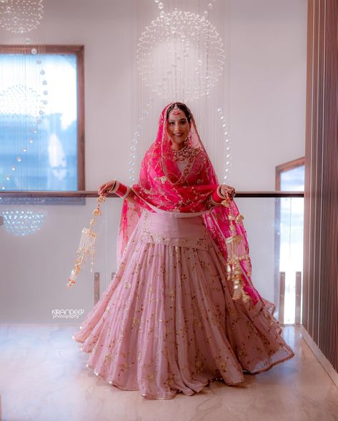 Married Look Indian, Newly Married Look Indian, Bridal Suits Punjabi, Bridal Suits, Sikh Bride, Suits Punjabi, Royal Brides, Bridal Lehengas, Punjabi Suit