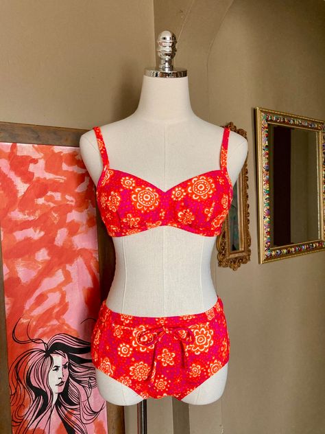 Vintage 60s/70s Dayglo Psychedelic Flower Power Bikini Bathing Suit / Vintage Mod Flower Bikini Bathing Suit / Vintage Floral Bikini S/M - Etsy Suit Vintage, Fun Fashion, Vintage 60s, Bathing Suit, Flower Power, Vintage Floral, Bathing Suits, Floral