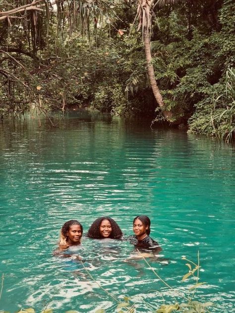 Pacific Islander Aesthetic, Autonomous Region Of Bougainville, Mixed Girl, Bad Gyal, Pacific Islands, Black Photography, Island Vibes, Island Style, Hot Spots