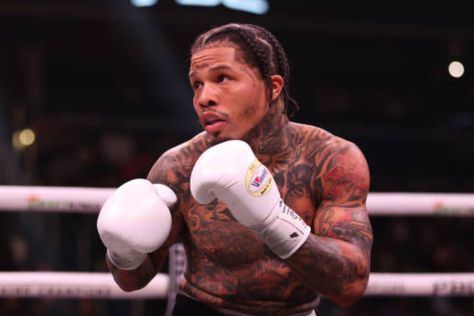 Unbeaten three-division world champion, Gervonta "Tank" Davis wants his next matchup to be against undefeated rising lightweight star Ryan Garcia. Davis spoke with the media during the post-fight press conference for his latest fight on Saturday in Washington, D.C. following his ninth-round TKO victory over WBA super featherweight champ, Héctor Luis García, and responded to Ryan Garcia's tweet, warning it's over for the 28-year-old Baltimore, Maryland native if they meet this spring. “If it’s up Cus D'amato, Tank Davis, Gervonta Davis, Terence Crawford, Professional Boxer, Boxing Champions, World News Today, Athletic Hairstyles, Hit And Run