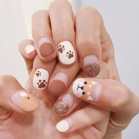 Dog Nail Art, Kutek Disney, Bears Nails, Animal Print Nails Art, Hippie Nails, Nail Drawing, Animal Nails, Nails For Kids, Dog Nails