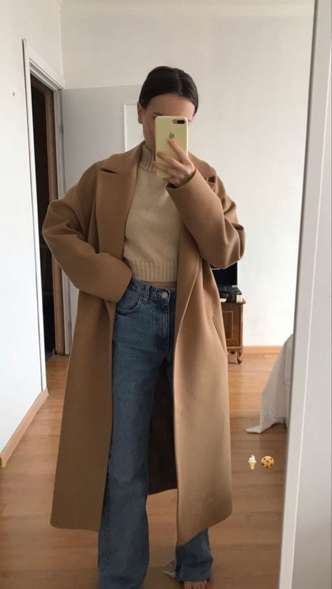 Long Brown Coat Outfit, Brown Coat Outfit, Coat Outfit Casual, Long Coat Outfit, Camel Coat Outfit, Elegantes Outfit Damen, Winter Coat Outfits, Trendy Coat, Winter Fashion Outfits Casual