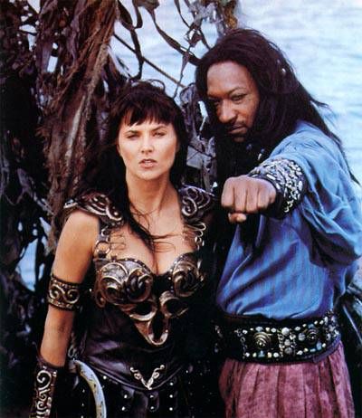 Cecrops (Tony Todd) & Xena (Lucy Lawless) Xenia Warrior Princess, Hercules Kevin Sorbo, Xena Costume, Xena And Gabrielle, Michael Hurst, Hercules The Legendary Journeys, Tony Todd, Anna Silk, Renée O'connor