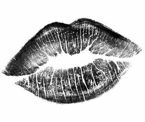 Black Lip Tattoo, Kiss Tattoo Women, Small Kiss Tattoo, Small Lips Tattoo, Lip Kiss Tattoo, Tattoo Kiss Lips, Lips Tattoo Ideas Kisses, Kissing Lips Tattoo, Besos Tattoo