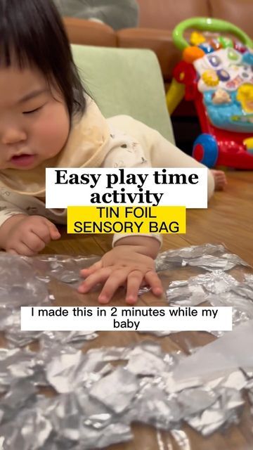 Tummy Time Water Mat Diy, Sensory Bags For Babies, Baby Handling, Baby Tummy Time, Sensory Bag, Sensory Bags, Play Hacks, Baby Activities, Baby Learning Activities