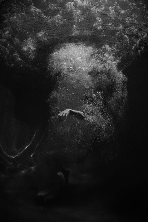 DROWNING IN THE BASEMENT I’m drowning in a pool of water  in the basement of End House  Can this be an illusion?  The Dead love their games.  THE DEAD GAME by Susanne Leist Water Aesthetic, Ugly Love, Psy Art, Under Water, Dark Photography, Underwater Photography, 인물 사진, Character Aesthetic, Book Aesthetic