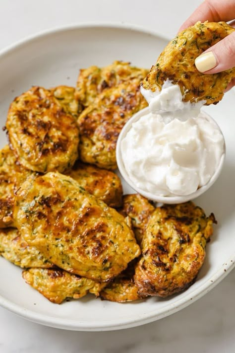 Zucchini Cheddar, Cabin Decorations, Zucchini Tots, Zucchini Parmesan, Zucchini Cheese, Zucchini Bites, Easy Zucchini Recipes, 2024 Recipes, Italian Meals