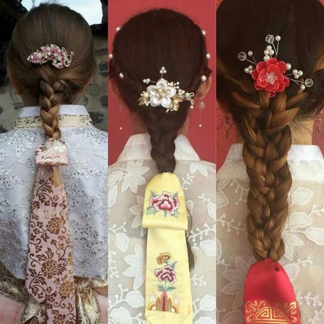 Hairstyles For Hanbok, Traditional Korean Accessories, Korean Hanbok Hairstyle, Hanbok Hairstyle, Traditional Korean Hairstyle, Hanbok Accessories, Traditional Korean Hanbok, Hanbok Hair, Hanbok Wedding