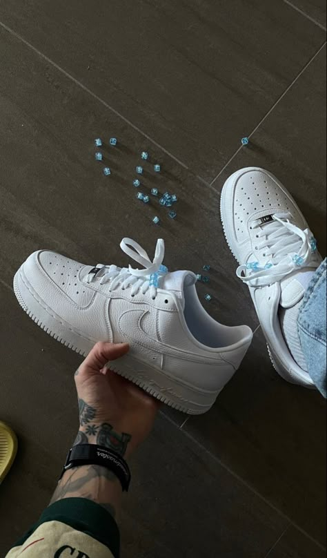 Drake Af1, Drake Clothing, Custom Fitted Hats, Air Force Shoes, Nike Wallpaper, Hype Shoes, Streetwear Men Outfits, Men Fashion Casual Outfits, Sneakers Outfit