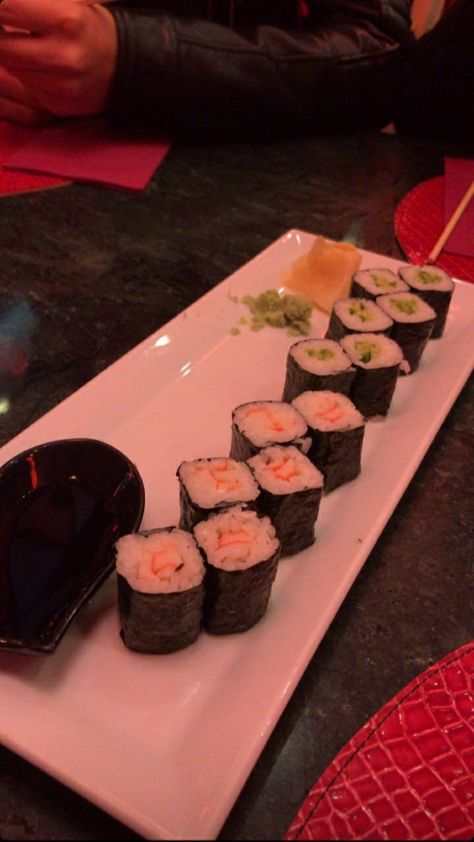 Sushi Asthetic Picture, Sushi Snapchat Story, Sushi Fake Story, Role Fake, Snap Snapchat, Sushi Time, Alcohol Party, Delicacy Food, Food Snapchat