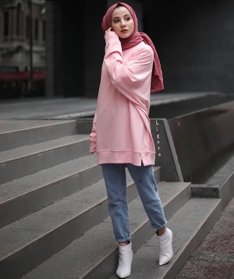 Long Hoodie Outfit Hijab, Sweatshirt Outfit Hijab, Hoodie Outfit Hijab, Hoodie Dress Outfit, Fitness Fashion Active Wear, Uzun Boy, Random Outfits, Makeup Order, Electron Microscope