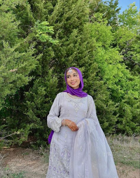 Hijab With Shalwar Kameez, Poses In Shalwar Kameez, Desi Hijabi, Desi Fits, Dress Styling, Style Tutorial, Hijab Style Tutorial, Modest Fashion Hijab, Pakistani Fancy Dresses