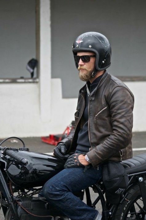 Cafe Racer Outfit Men, Cafe Racer Magazine, Moto Cafe, Cafe Racer Style, Cafe Racer Jacket, Cafe Racing, Biker Outfit, Cafe Racer Bikes, Street Fashion Men Streetwear