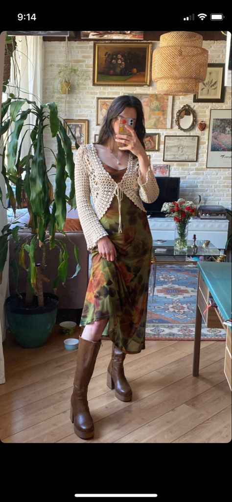 Cold Weather Thanksgiving Outfit, Boho Outfits Office, Summer Solstice Outfit Ideas, Penny Lane Outfit Aesthetic, Healer Clothes, Vest 90s Outfit, Boho Maximalism Outfits, Patchwork Boots Outfit, Friends Outfits Inspiration