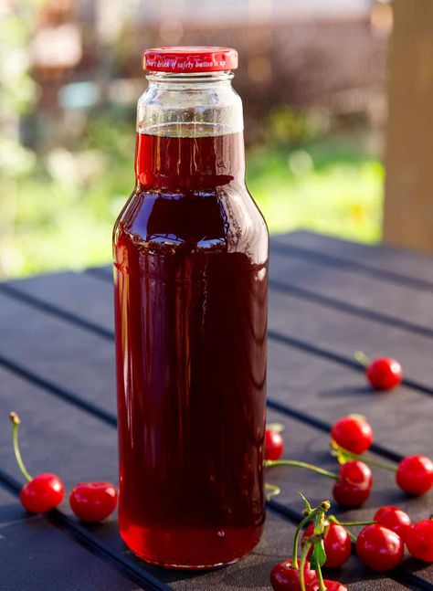 Cherry Juice Recipe, How To Make Tart, Pineapple Coconut Ice Cream, Sour Cherry Tree, Spritz Cookie Recipe, Cherry Smoothie, Tart Cherry Juice, Homemade Juice, Canned Cherries