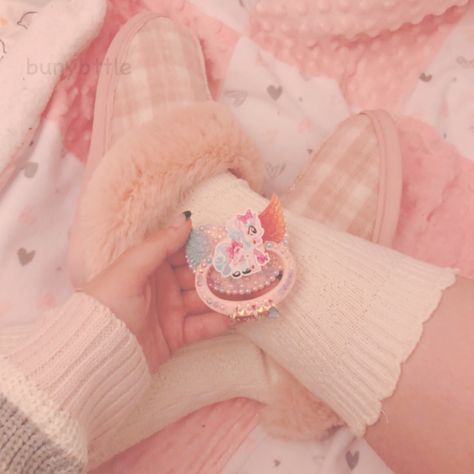 Needy Aesthetic, Age Regres, Baby Core Aesthetic, Littlecore Aesthetic, Pacifier Aesthetic, Cute Pacifier Aesthetic, Age Regregression Aesthetic, Little Spaces Aesthetic, Aesthetic Pacifier