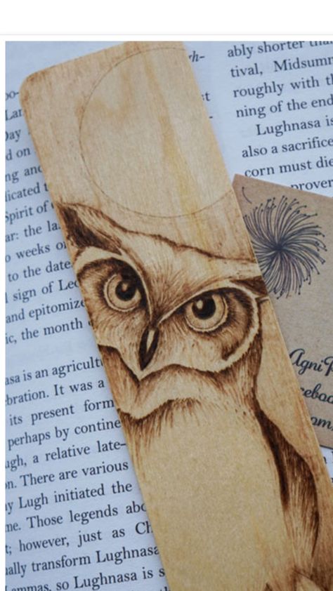 Ed Wood, Tre Kunst, Wood Burning Stencils, Pyrography Patterns, Wood Burn Designs, Pyrography Art, Personalized Bookmarks, Woodburning Projects, Wood Burning Crafts