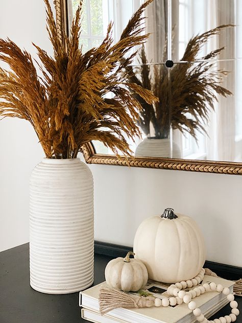 Fall Decor Floral, Vase Fall Decor, Diy Modern Fall Decor, Fall Decor Modern Farmhouse, Fall Floral Home Decor, Fall Styling Home, Fall Salon Decor, Halloween Neutral Decor, Fall Flower Decor Living Room