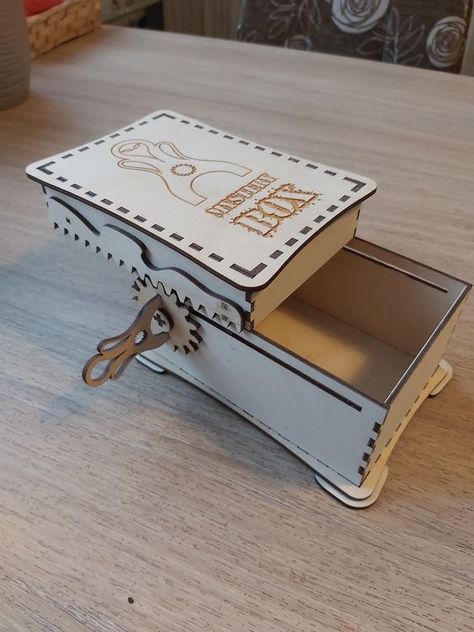 Laser Cut Files - Mechanical Box- SVG PDF CDR. Money box. 3mm 1\8 inch Laser cut files #lasercutfiles laser cut files svg #lasercutfilessvg laser cut 3d files #lasercut3dfiles pattern #pattern  patterns #patterns templates #templates 1.780 Mothers Day Laser Cut, Cricut Boxes, Laser Cut Files Free, Free Laser Cut Files, Laser Cut Wall Art, Ideas For Mothers Day, Laser Cut Box, Svg Laser Cut Files, Laser Cut Ideas