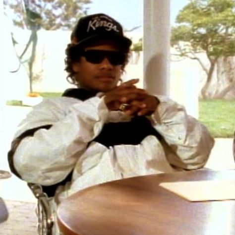 Eazy-E Nwa 90s, 2000s Rap Aesthetic, 90s Rap Aesthetic, 90s Rappers Aesthetic, 90s Rappers, Above The Law, Gangster Rap, Eazy E, Hip Hop 90s