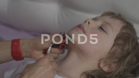 Laceration with stitches of the chin of a child. Close up view. Medical concept Stock Footage #AD ,#child#Close#chin#Laceration Free Footage, Model Release, Video Footage, Art Drawing, A Child, Stock Video, Stock Footage, Graphic Art, Close Up