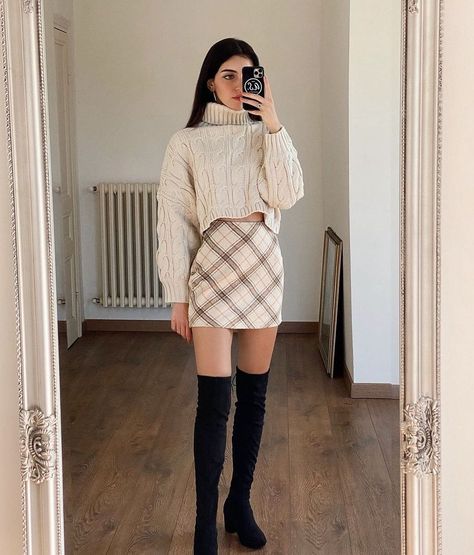 Crop Top Sweater Outfit, Cropped Sweater Outfit, Winter Sweater Outfits, Cable Knit Turtleneck, Turtleneck Outfit, Shein Outfits, Sweater Outfit, Wear Or Tear, Women Sweaters