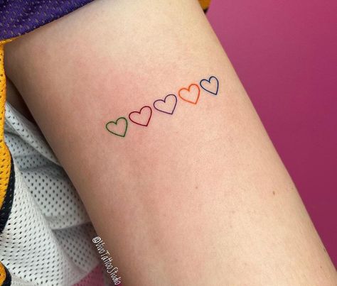 Tiny Heart Tattoos, Bts Tattoos, Hand And Finger Tattoos, Petite Tattoos, Hand Tattoos For Women, Small Hand Tattoos, Heart Hands, Tiny Heart, Jewelry Design Necklace