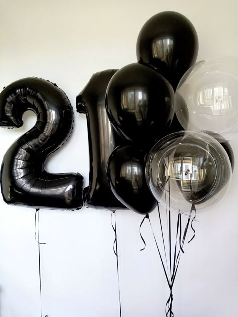 21st Birthday Balloons, 21 Balloons, Guys 21st Birthday, Cartoon Birthday Cake, Surprise Birthday Decorations, 21st Bday Ideas, Happy Birthday Black, Birthday Goals, 21st Birthday Decorations