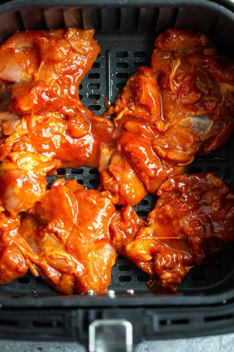 Air Fryer Gochujang Chicken Thighs are sweet spicy perfection. These chicken thighs are full of umami flavors thanks to the Korean condiment. Korean Bbq Chicken Thighs, Gochujang Chicken Thighs, Korean Chicken Thighs, Korean Spicy Chicken, Gochujang Chicken, Korean Bbq Sauce, Air Fryer Chicken Thighs, Bbq Sauce Chicken, Korean Chicken