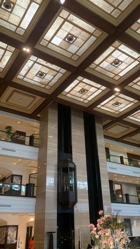 taj lands end, mumbai Mumbai Taj Hotel Snap, Taj Hotel Mumbai Snapchat Story, Taj Hotel Mumbai, Taj Lands End Mumbai, Taj Hotel, Marvel Design, Happy Makar Sankranti, Travel Pictures Poses, Insta Profile