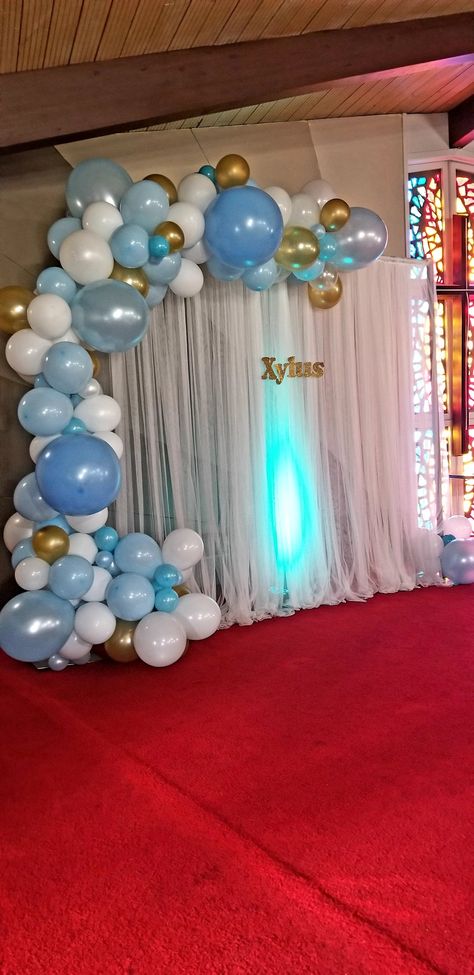 Blue, white and gold Garland balloon with white sheer curtains Sheer Curtain Backdrop With Balloons, Backdrop With Curtains And Balloons, Balloon Curtain Backdrop, White Curtain Backdrop With Balloons, Birthday Curtain Backdrop Ideas, Curtain Backdrop With Balloons, Burlap Backdrop, Engagement Party Backdrop, 14th Birthday Party Ideas